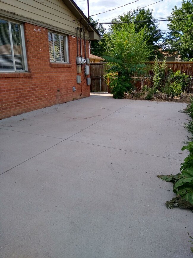 Building Photo - Osceola Duplex