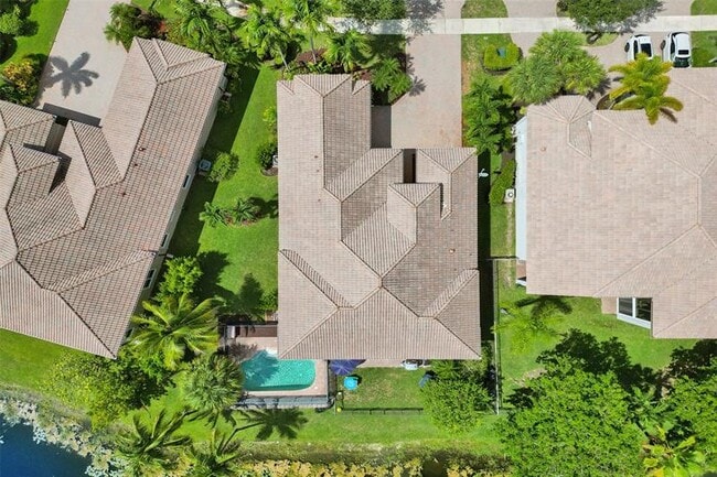 Building Photo - 11445 NW 75th Manor
