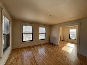 Building Photo - 248 N Main St