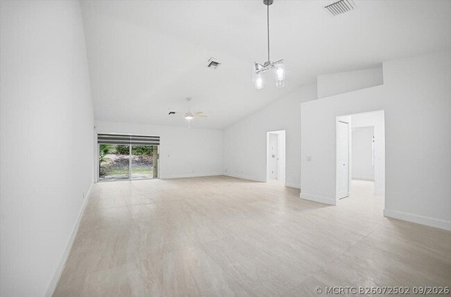 Building Photo - 4112 Pine Ridge Ln