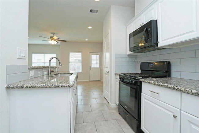 Building Photo - 13823 Leabrandon Ln