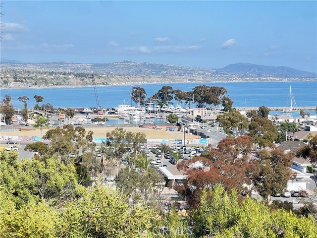 Building Photo - 34121 La Serena Dr