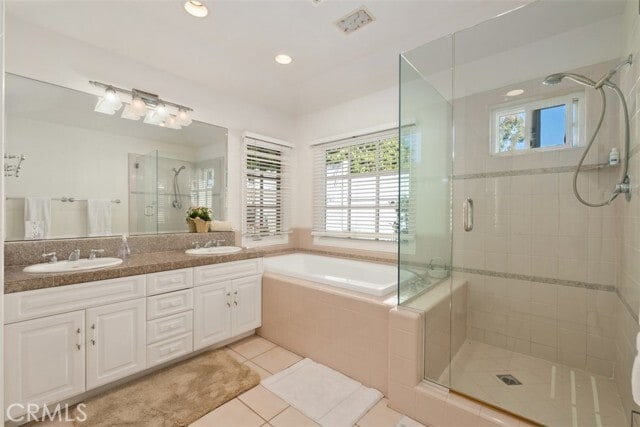 Building Photo - 9 N Encino