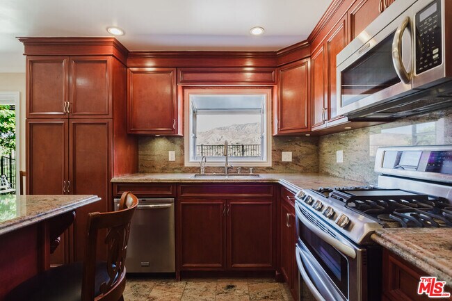 Building Photo - 9047 Riderwood Dr