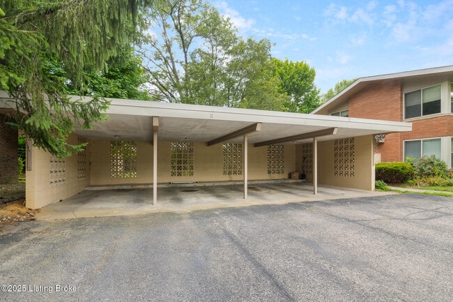 Building Photo - 2705 Riedling Dr