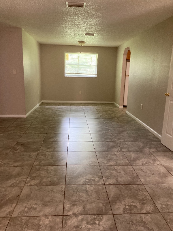 Building Photo - 2605 E 26th Ave