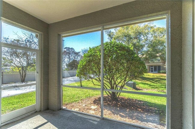 Building Photo - 3292 Covered Bridge Dr E