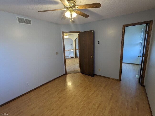 Building Photo - 4 br, 4 bath House - 409 West Concord Road