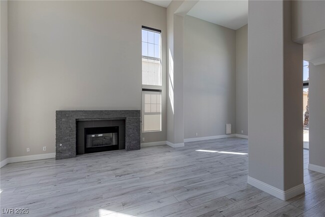 Building Photo - 2510 Putting Green Dr