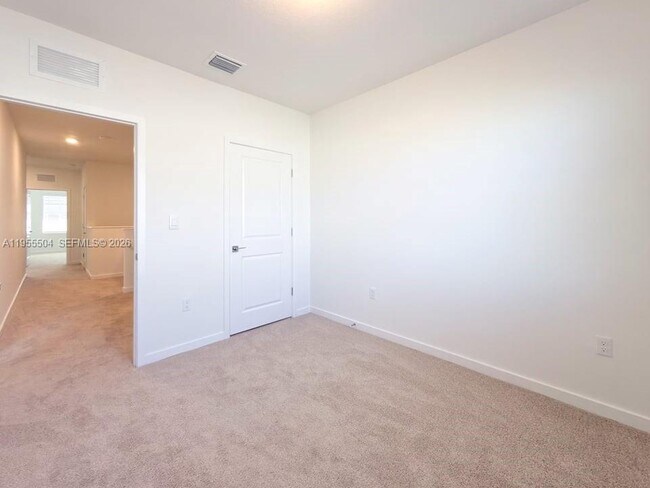 Building Photo - 0 NE 13th St