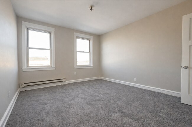 Building Photo - 3535 Lyndale Ave