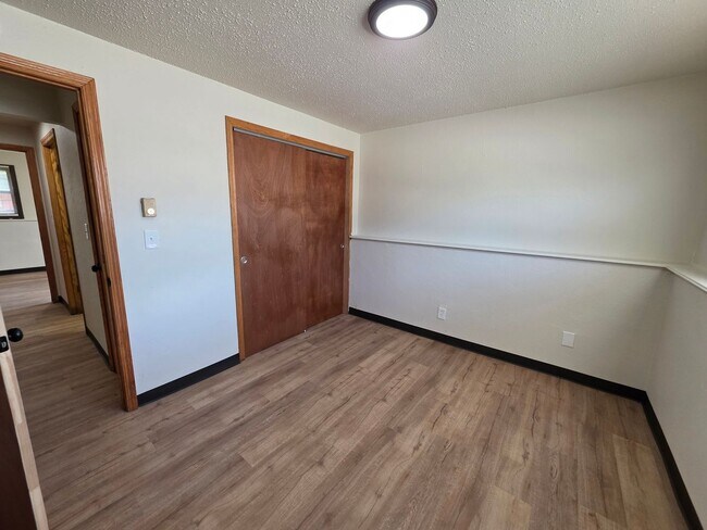 Building Photo - 2096 Imperial Ln