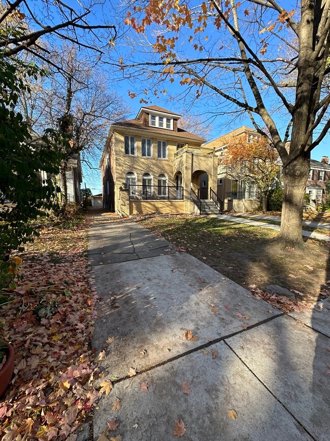 Driveway - 645 Neff Rd