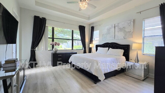 Building Photo - 1685 Serrano Cir