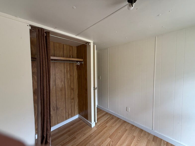 Building Photo - 2100 Roach St