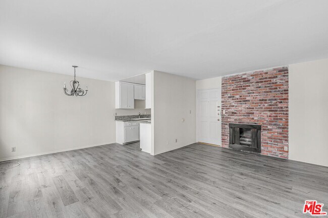 Building Photo - 1811 Parnell Ave