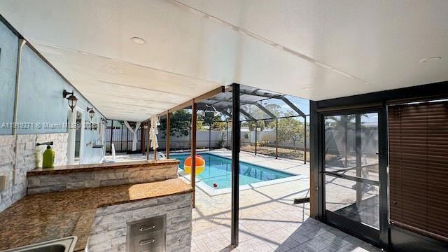 Building Photo - 6980 Scott St