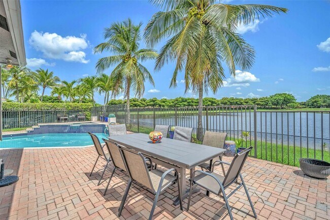 Building Photo - 1737 Harbor View Cir