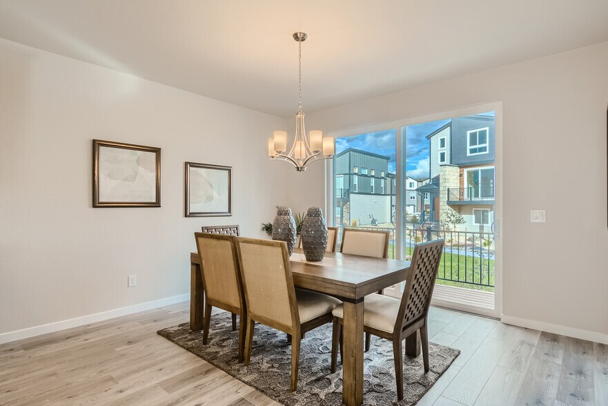 Building Photo - 6703 Lily Mountain Ln