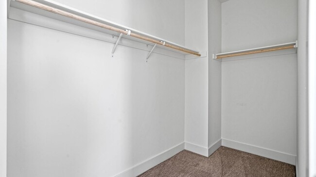 Building Photo - 2806 Chattleton Ln