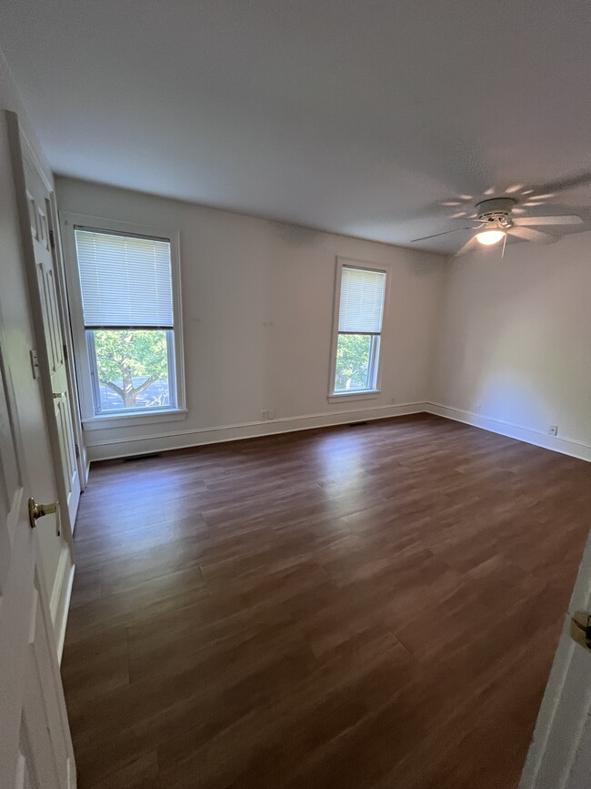 Guest bedroom - 261 Gibson St