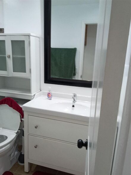 Building Photo - 2701 NE 9th Ave