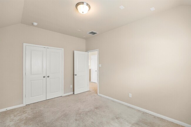 Building Photo - 15714 Highlands Cove Dr