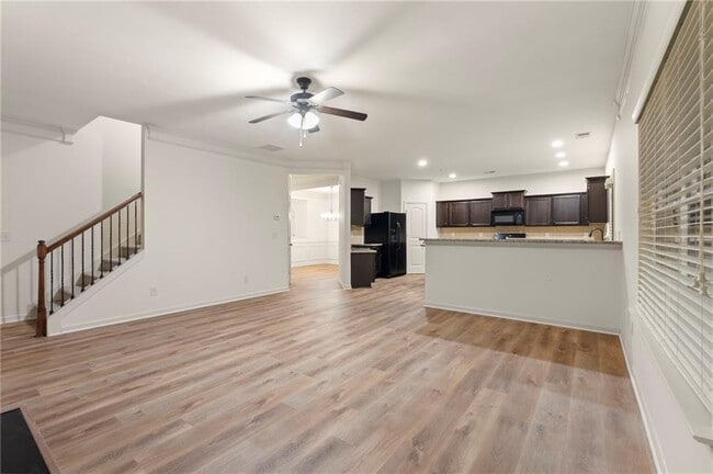 Building Photo - 613 Stonehurst Ln