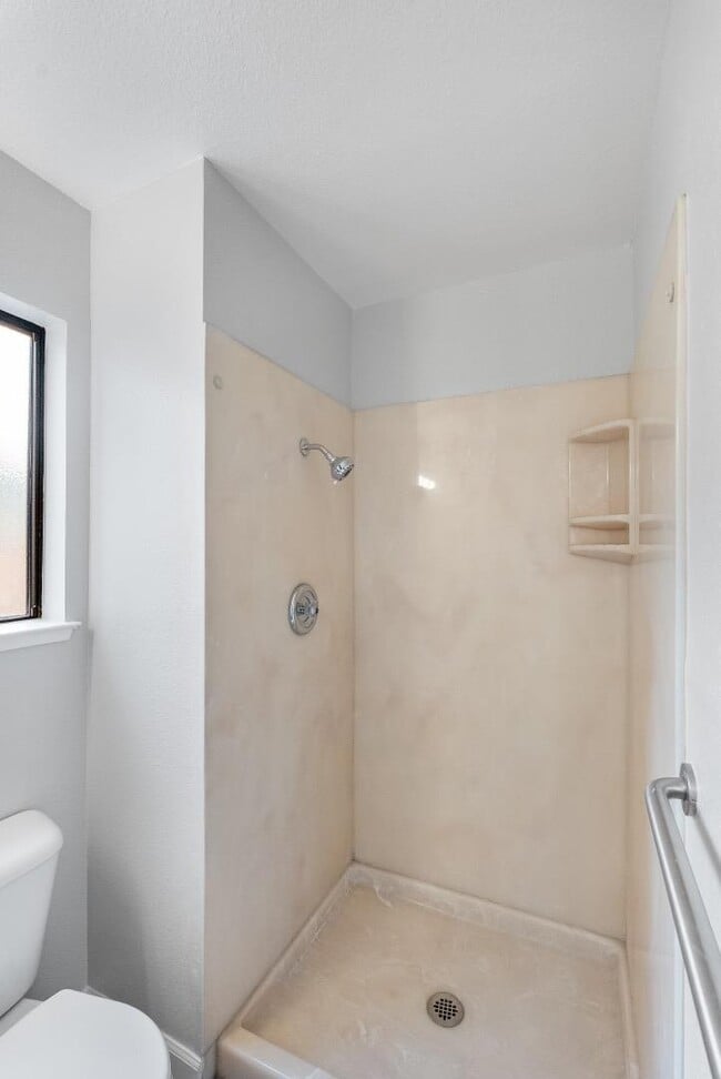 Building Photo - 922 Jungfrau Ct