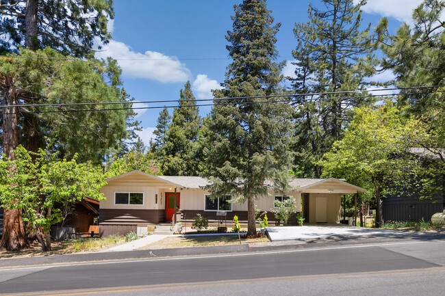 Primary Photo - 54700 S Circle Dr