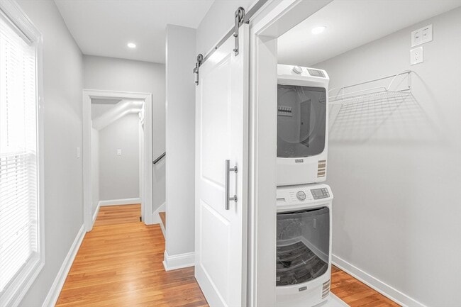 Building Photo - 58 Constance Rd