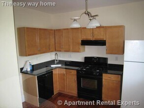 Building Photo - 79 Capen St