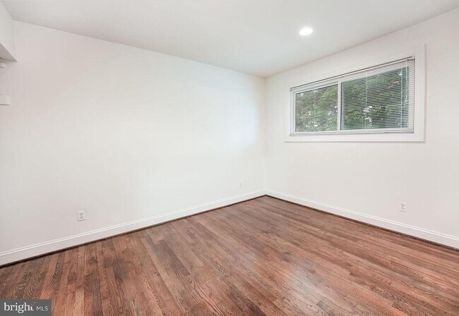 Building Photo - 7815 Bristow Dr