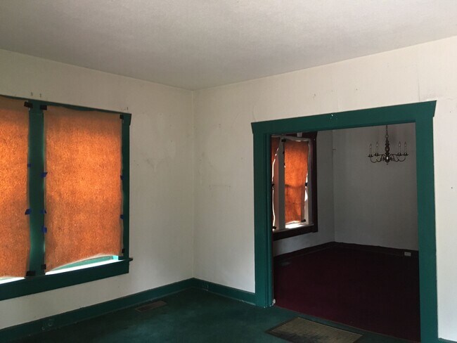 Building Photo - 309 16th St SW