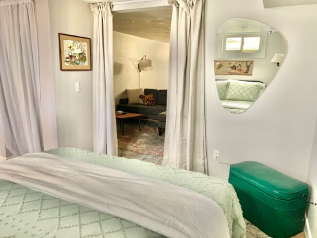 Building Photo - 1008 Princeton Ave