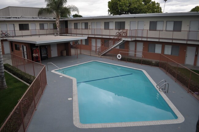 Building Photo - Mission Suites