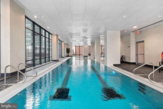 Building Photo - 2101 Market St