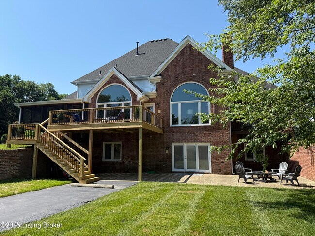 Building Photo - 10801 Little Pond Rd