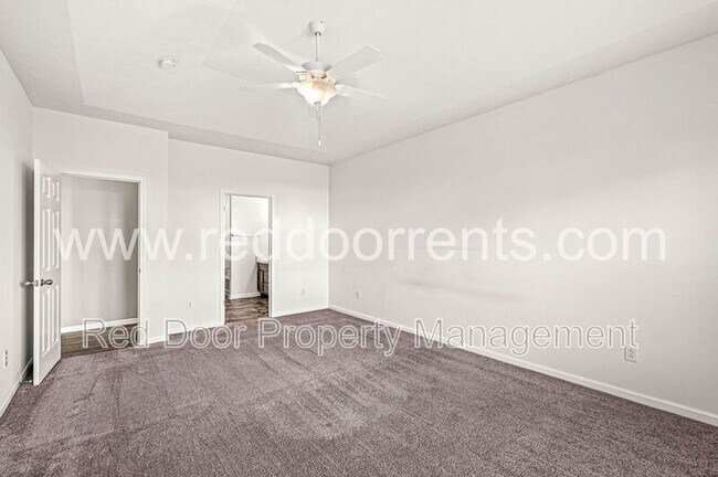 Building Photo - 4920 Penoyer Ln