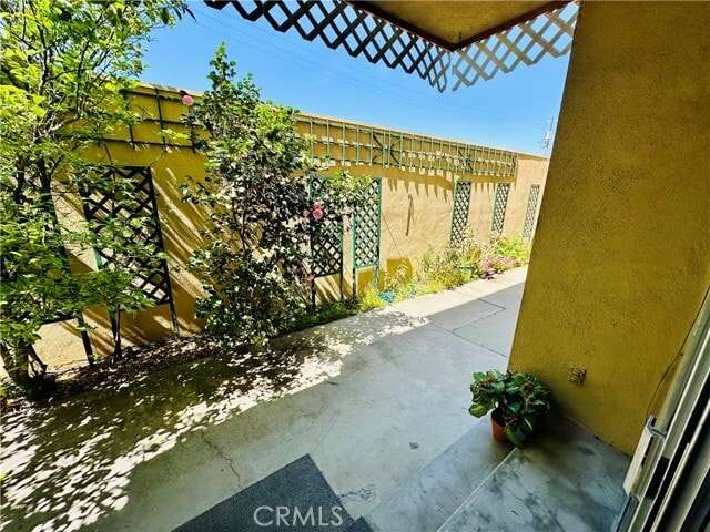 Building Photo - 6225 Coldwater Canyon Ave