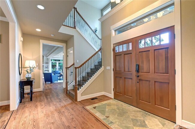 Building Photo - 4bd/2.5ba Kirkland House