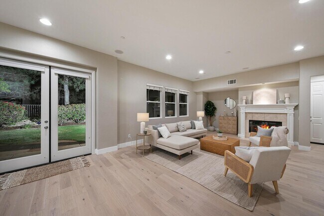 Building Photo - Gorgeous Estate Home In Encinitas Ranch