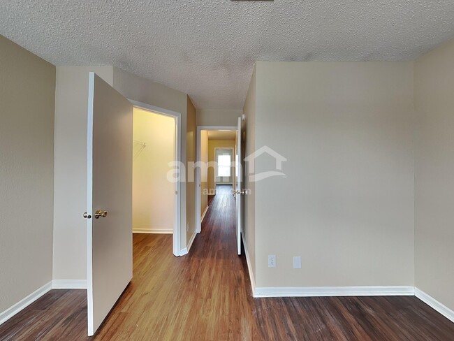 Building Photo - 1281 Rosemary Ct