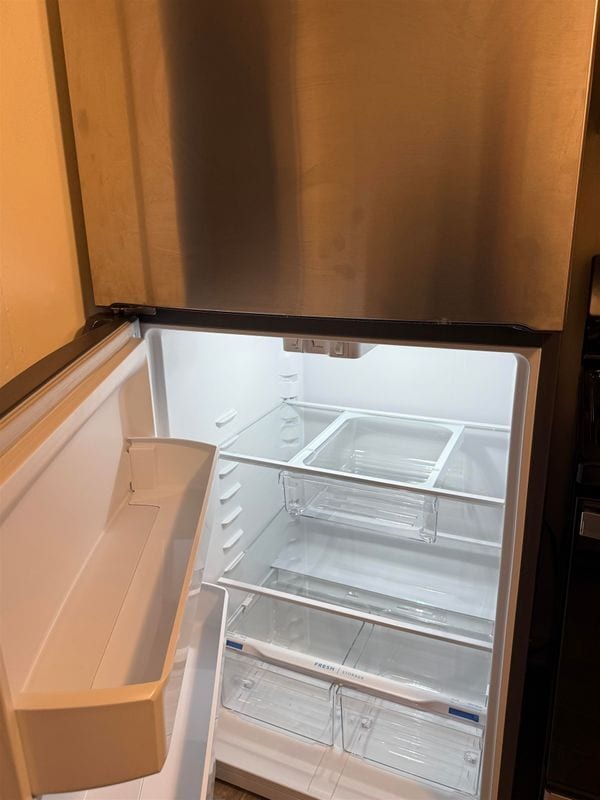 Building Photo - 347 Monadnock