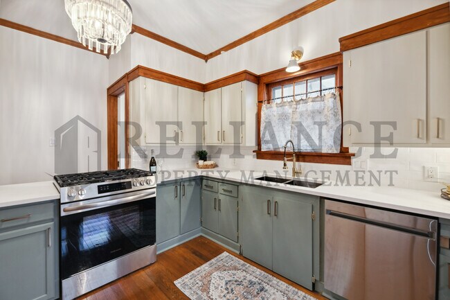 Building Photo - 236 N Holyoke St