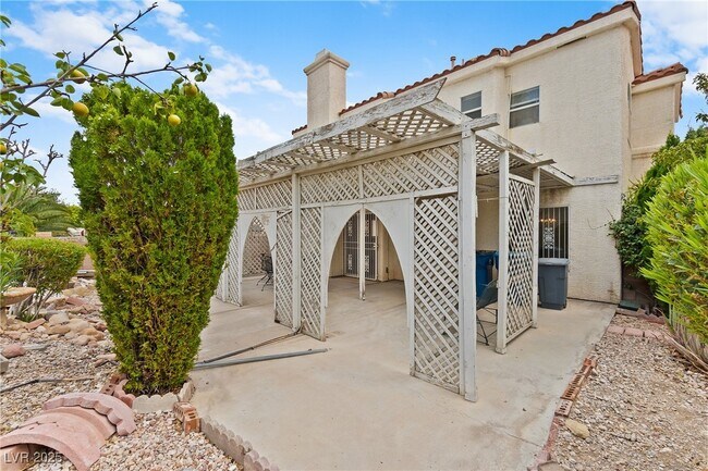 Building Photo - 7704 Rockfield Dr