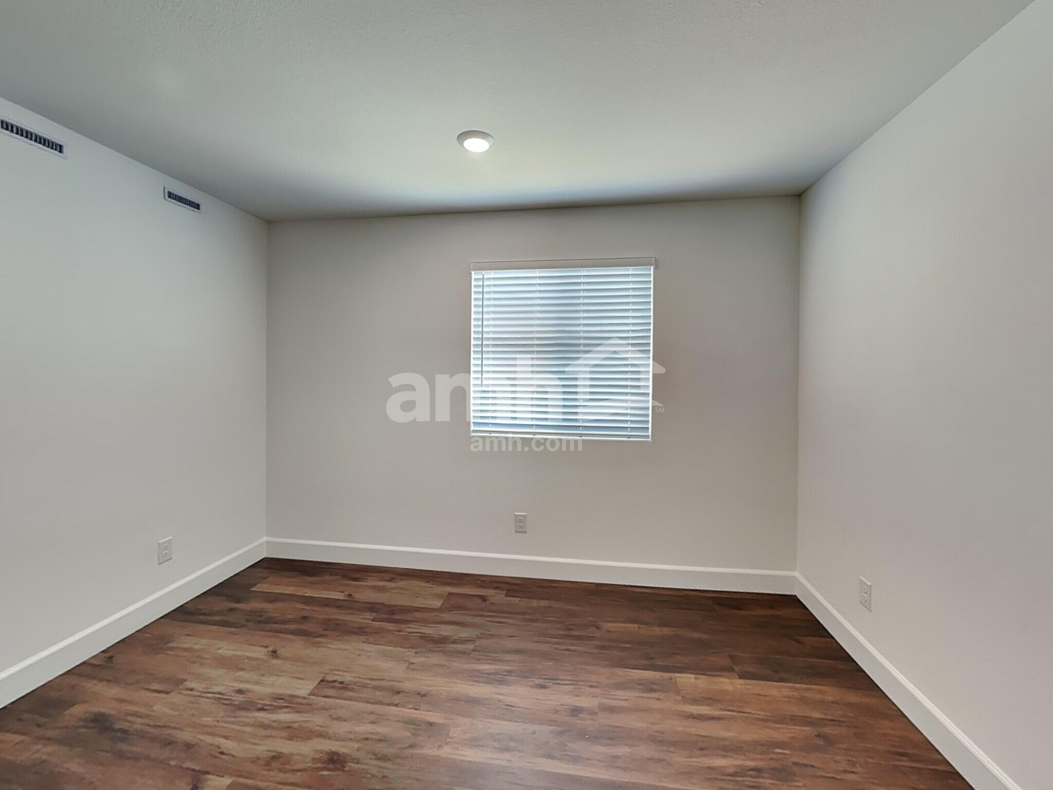 Building Photo - 10324 Beaver Tail St