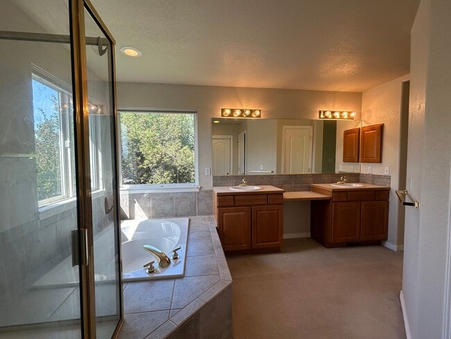 Building Photo - Beautiful Windsor Home Offering Space, Style, and Convenience