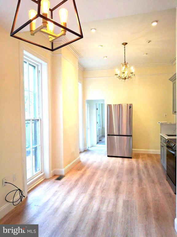 Building Photo - 317 N 33rd St