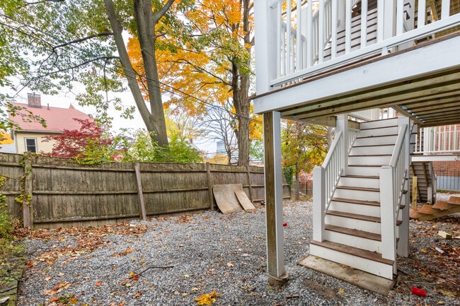 Building Photo - 29 Darling St